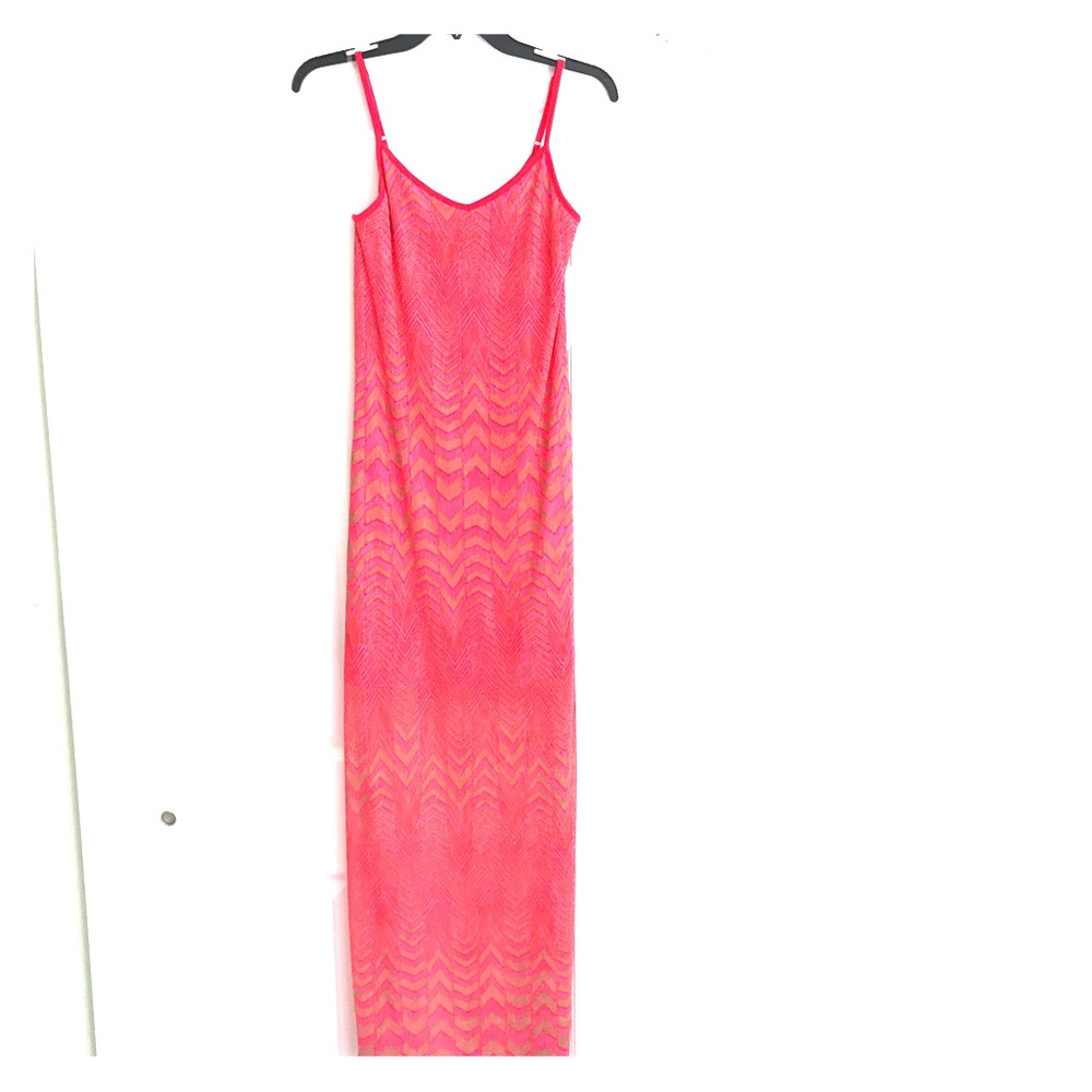 Gorgeous flattering form-fitting sundress